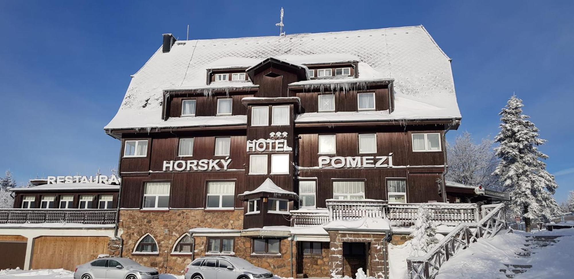 Hotel A Restaurace Pomezi Cinovec Exterior photo